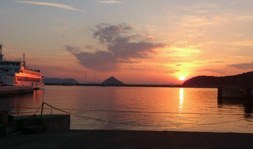 Yado Seven Beach Naoshima Exteriör bild
